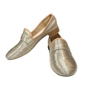 Boutique9 Loafer/Mocasin Gold Fabric Size 7 M Flats Women Shoes Slip Ons Casual